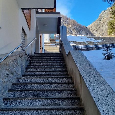 Haus Armina - Apartment Edward Zermatt Exterior photo
